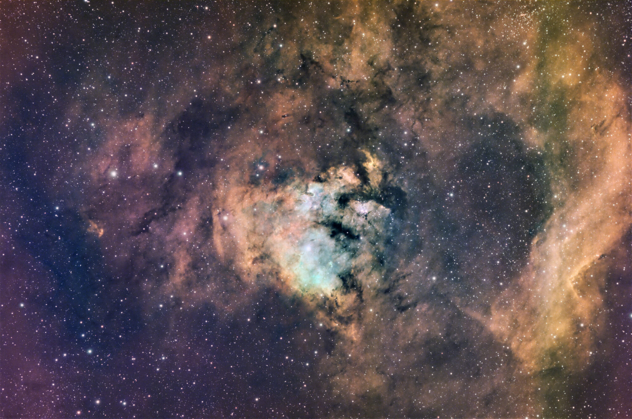 NGC 7882 Hubble Farbpalette NGC 7882 Hubble Farbpalette